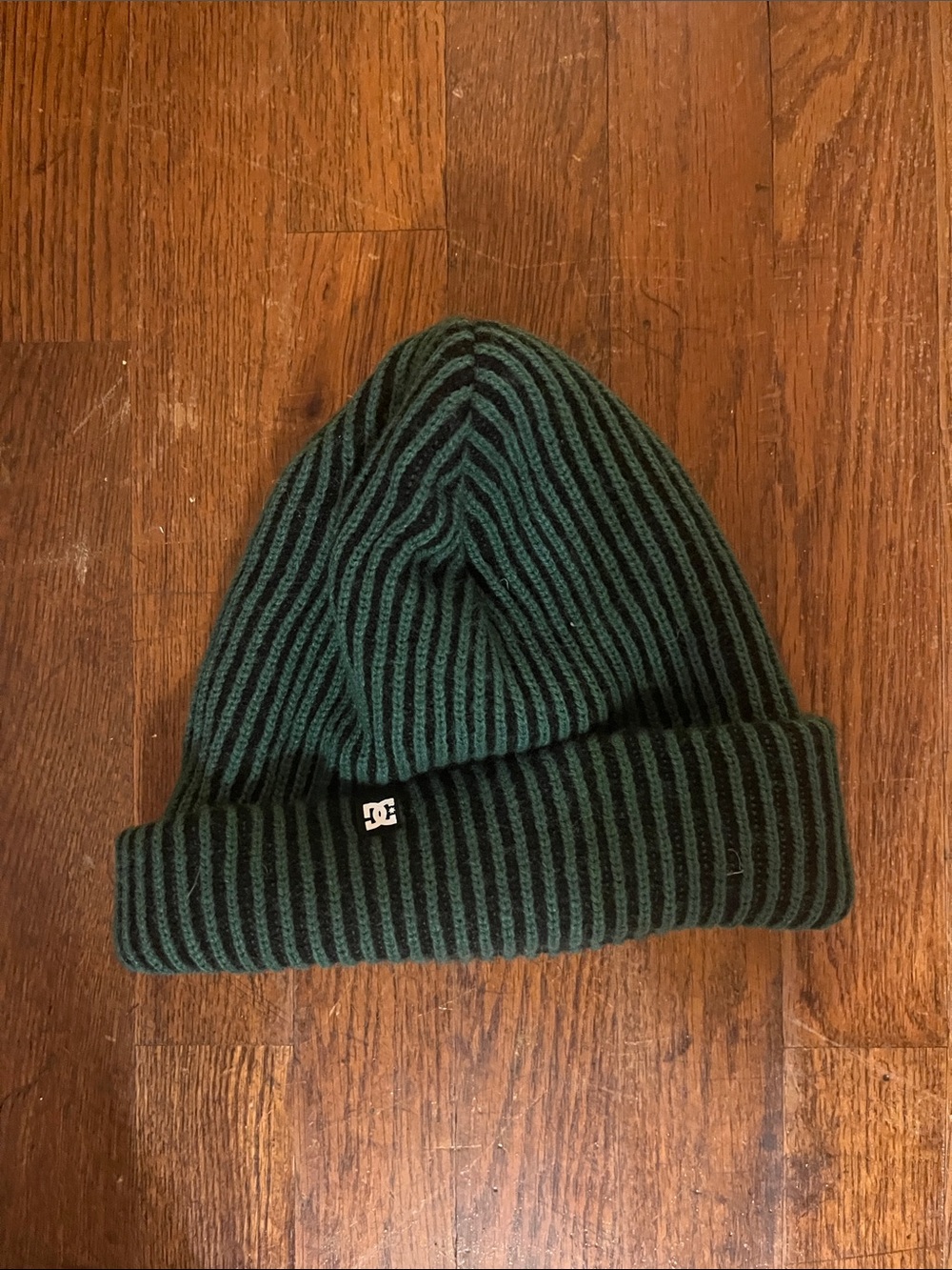 DC Men's Green & Black Stripe Knit Beanie NEW w/o Tags